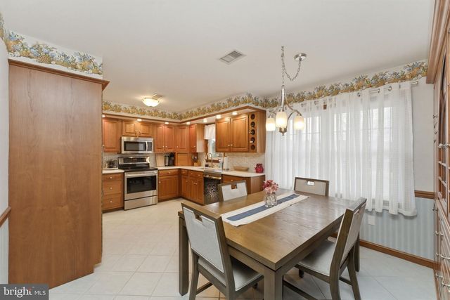 347 FRY AVE, Robesonia, PA 19551