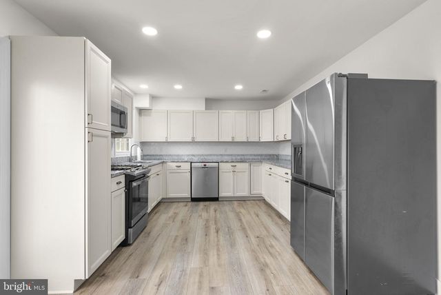 200 CHARMUTH CT, Waldorf, MD 20602