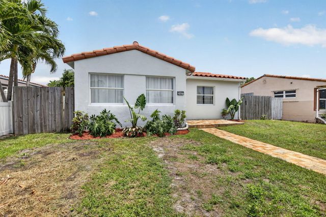 2427 Harding Street, Hollywood, FL 33020