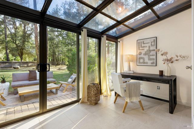 1050 White Cottage Rd N, Angwin, CA 94508