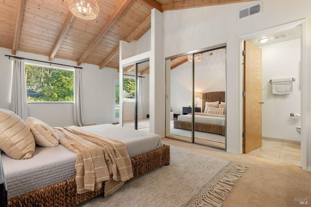 1050 White Cottage Rd N, Angwin, CA 94508