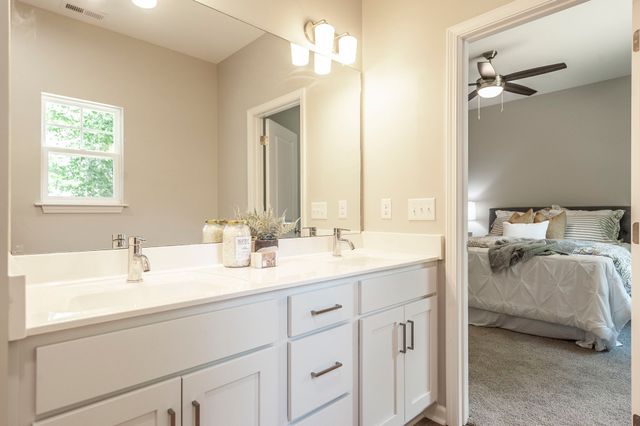 633 17th Avenue, Springfield, TN 37172