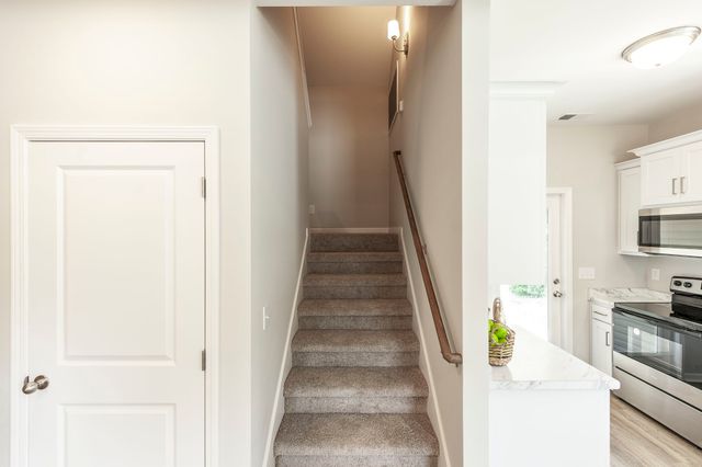 633 17th Avenue, Springfield, TN 37172