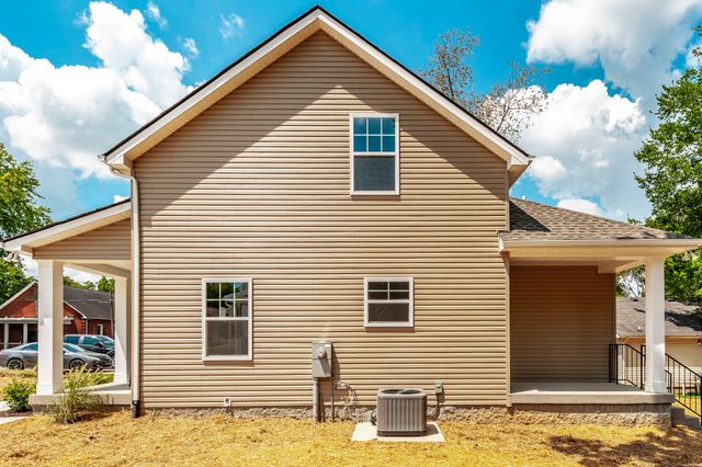 633 17th Avenue, Springfield, TN 37172