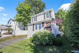 912 Poplar Avenue, River Edge, NJ 07661