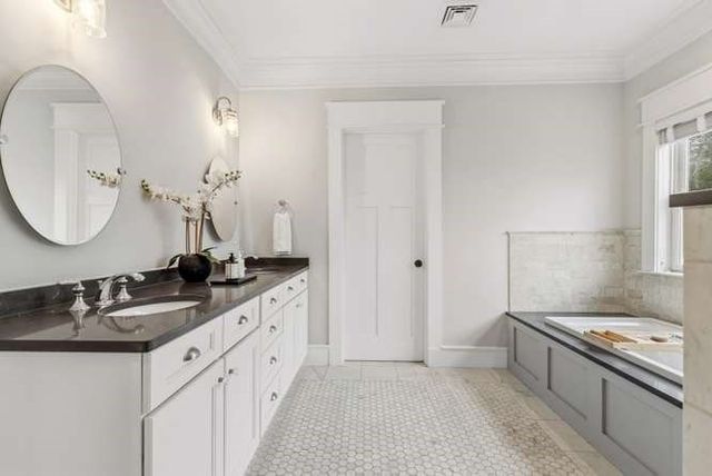 21 Bellevue Avenue, Winchester, MA 01890