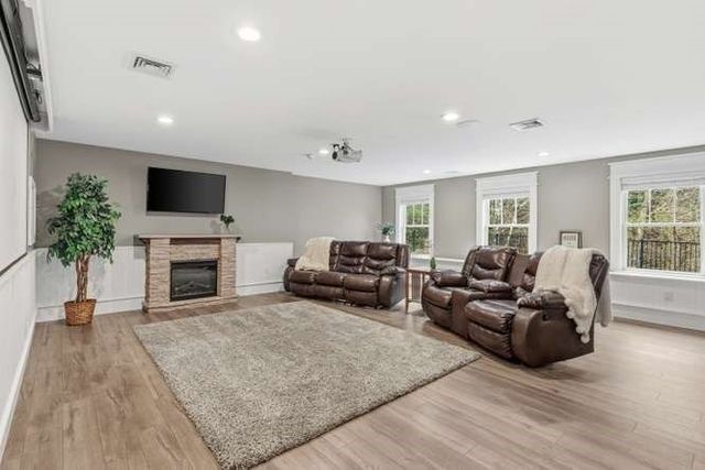 21 Bellevue Avenue, Winchester, MA 01890