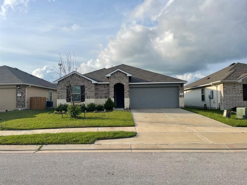 211 Pecos Drive, Huntsville, TX 77340