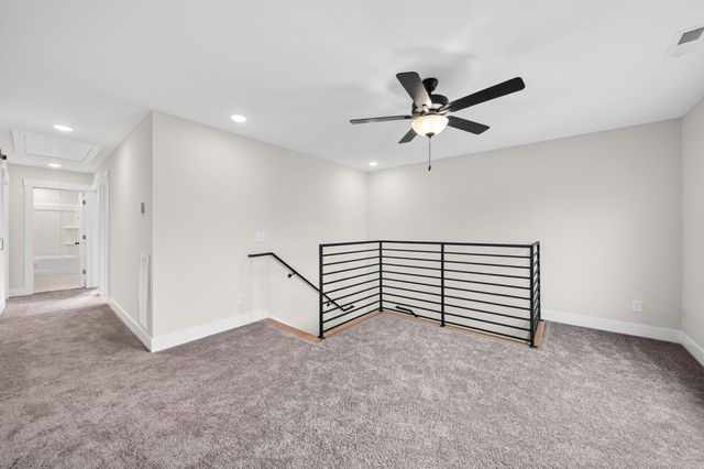 914 Bankside Dr, Clarksville, TN 37043