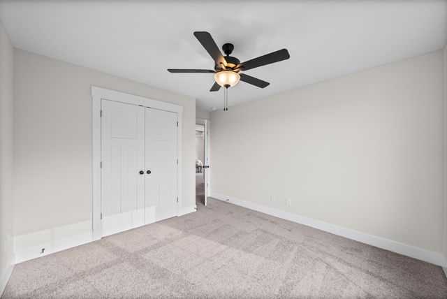 914 Bankside Dr, Clarksville, TN 37043