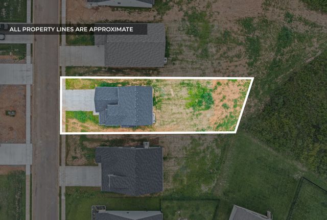 914 Bankside Dr, Clarksville, TN 37043
