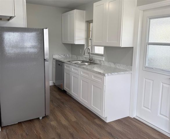 23 E SKYLARK STREET, Apopka, FL 32712