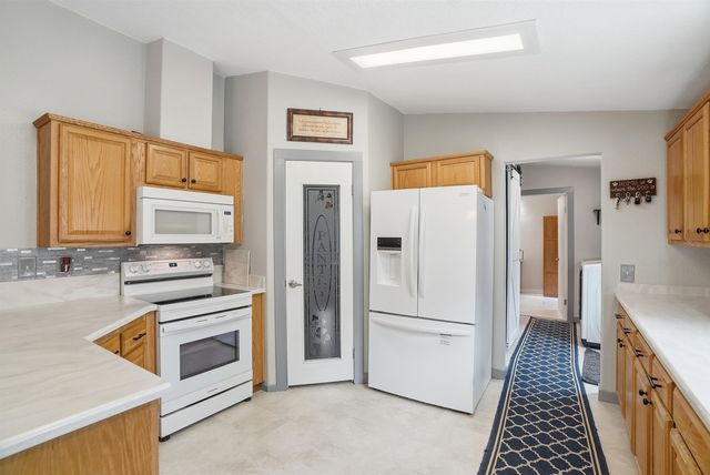 5483 S Swenson Rd, Deer Park, WA 99006