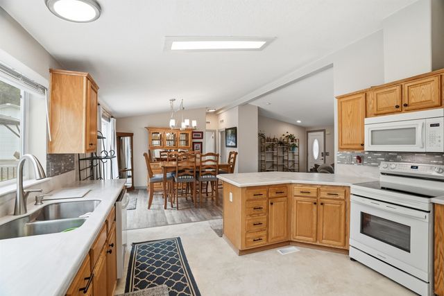 5483 S Swenson Rd, Deer Park, WA 99006