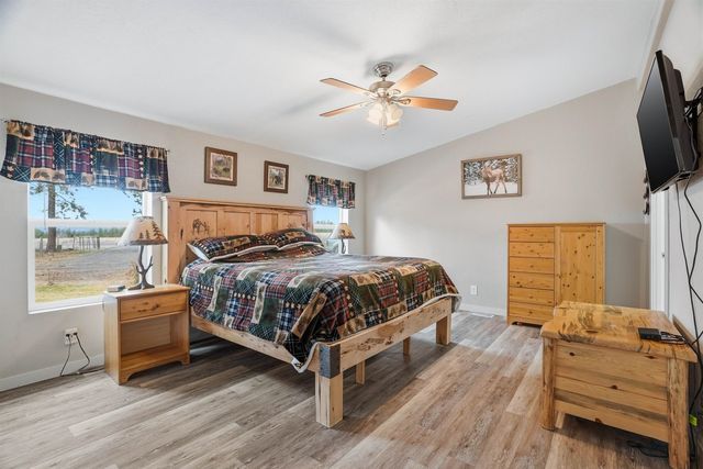 5483 S Swenson Rd, Deer Park, WA 99006