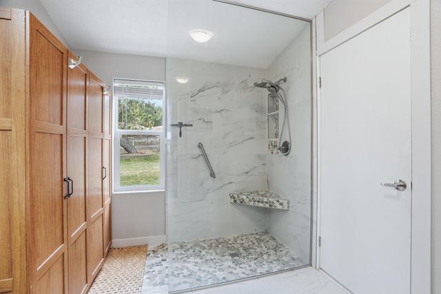 5483 S Swenson Rd, Deer Park, WA 99006