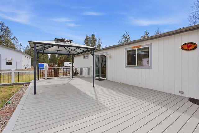 5483 S Swenson Rd, Deer Park, WA 99006