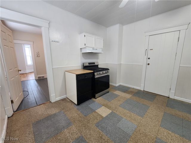 1949 Coltman Road 4, Cleveland, OH 44106