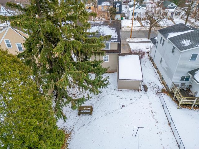 952 BOND STREET, Green Bay, WI 54303