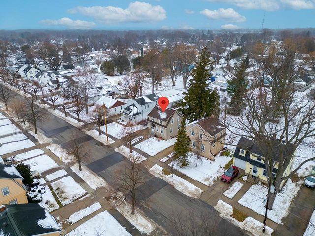 952 BOND STREET, Green Bay, WI 54303