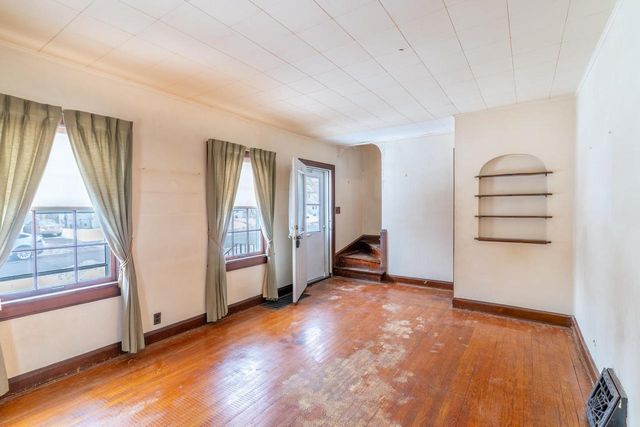 952 BOND STREET, Green Bay, WI 54303