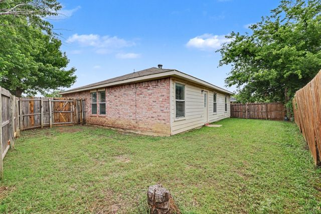 800 Castlewick Court, Arlington, TX 76018