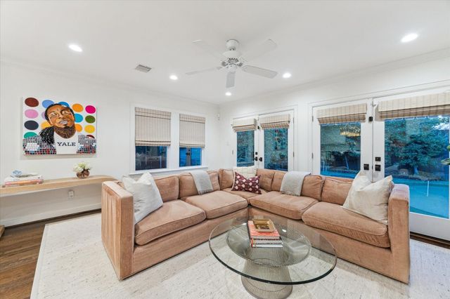 2124 Sul Ross Street, Houston, TX 77098