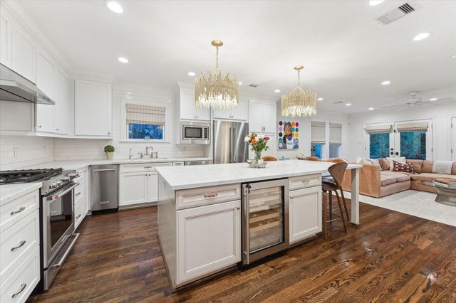 2124 Sul Ross Street, Houston, TX 77098