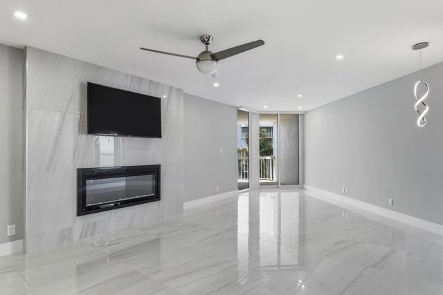 3300 S Ocean Boulevard 401s, Palm Beach, FL 33480