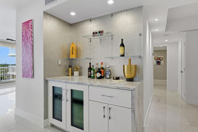 3300 S Ocean Boulevard 401s, Palm Beach, FL 33480