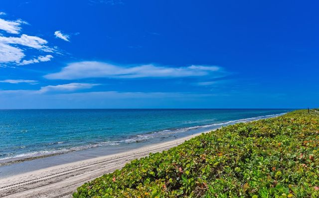 3300 S Ocean Boulevard 401s, Palm Beach, FL 33480
