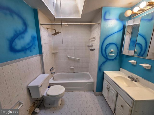 780 TAYLOR DR, Folcroft, PA 19032