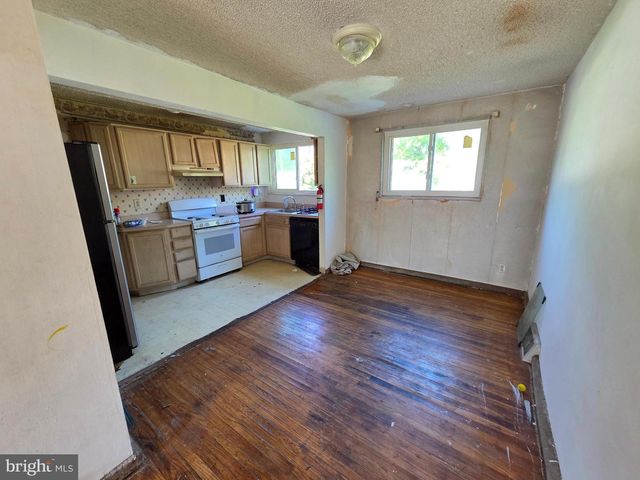 780 TAYLOR DR, Folcroft, PA 19032