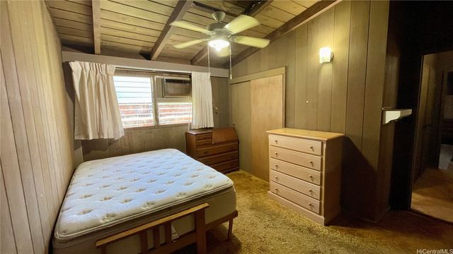 261 Hoomalu Street, Pearl City, HI 96782