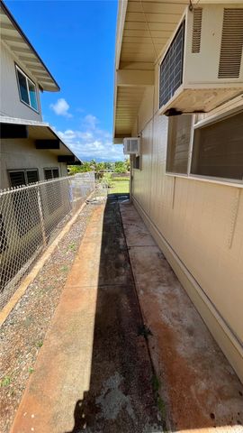261 Hoomalu Street, Pearl City, HI 96782