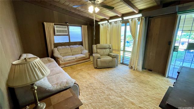 261 Hoomalu Street, Pearl City, HI 96782