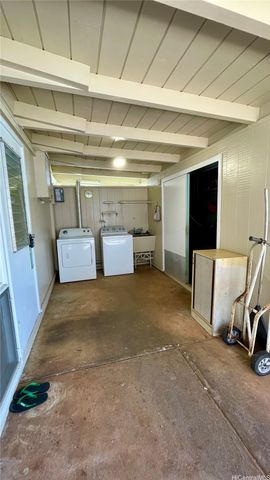 261 Hoomalu Street, Pearl City, HI 96782