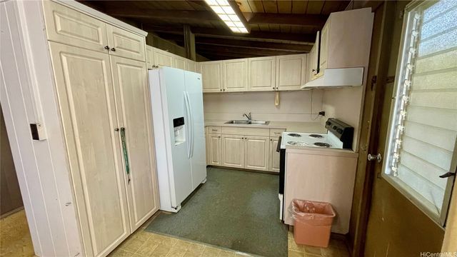 261 Hoomalu Street, Pearl City, HI 96782