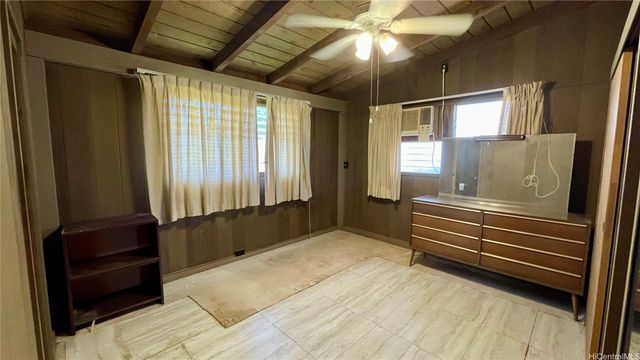 261 Hoomalu Street, Pearl City, HI 96782