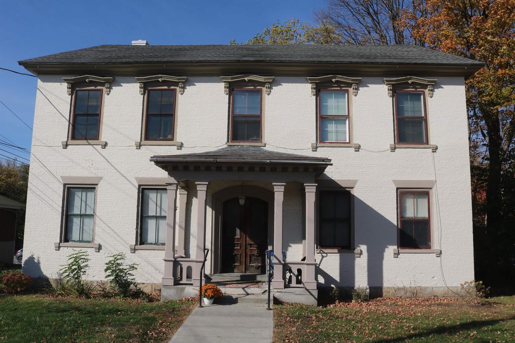 160 North Main Street # 3, St. Albans City, VT 05478