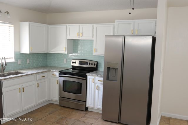 569 CAMELIA Street, Atlantic Beach, FL 32233