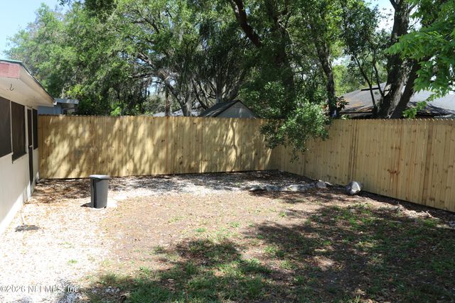 569 CAMELIA Street, Atlantic Beach, FL 32233