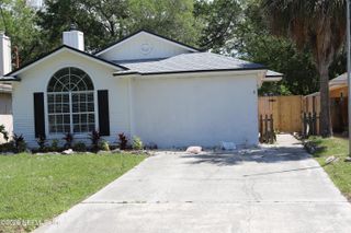 569 CAMELIA Street, Atlantic Beach, FL 32233