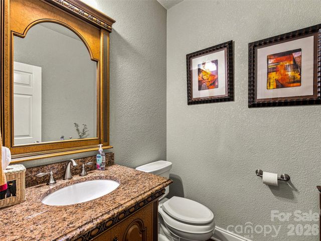 38 Mountain Crest Drive, Hendersonville, NC 28739