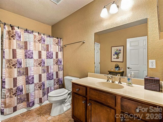38 Mountain Crest Drive, Hendersonville, NC 28739