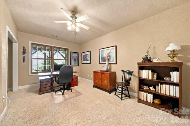 38 Mountain Crest Drive, Hendersonville, NC 28739