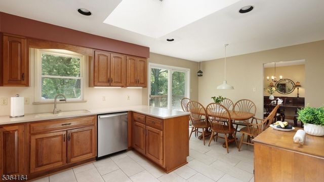 2 Ashwood Ter, Hillsborough Twp., NJ 08844