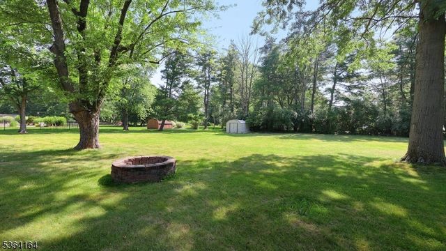 2 Ashwood Ter, Hillsborough Twp., NJ 08844