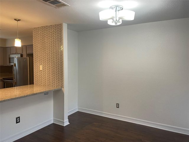 2517 Bering Drive 9, Houston, TX 77057