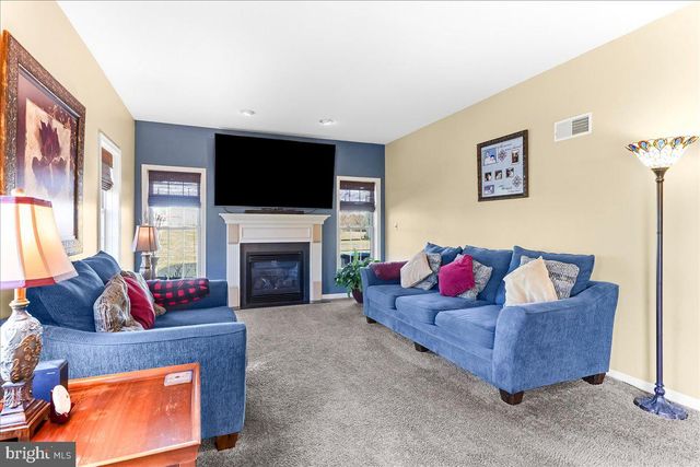 33 BANDON CIR, West Grove, PA 19390